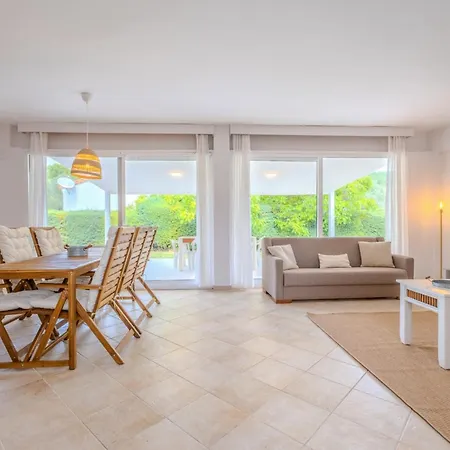 Βίλα W Garden 5 Min To Altinkoy Beach In Βουρλά