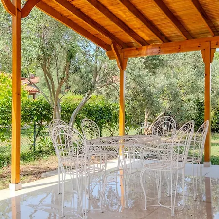Βίλα W Garden 5 Min To Altinkoy Beach In Βουρλά