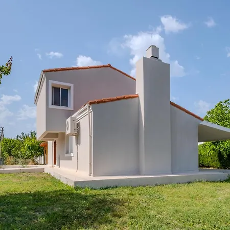 W Garden 5 Min To Altinkoy Beach In Βίλα